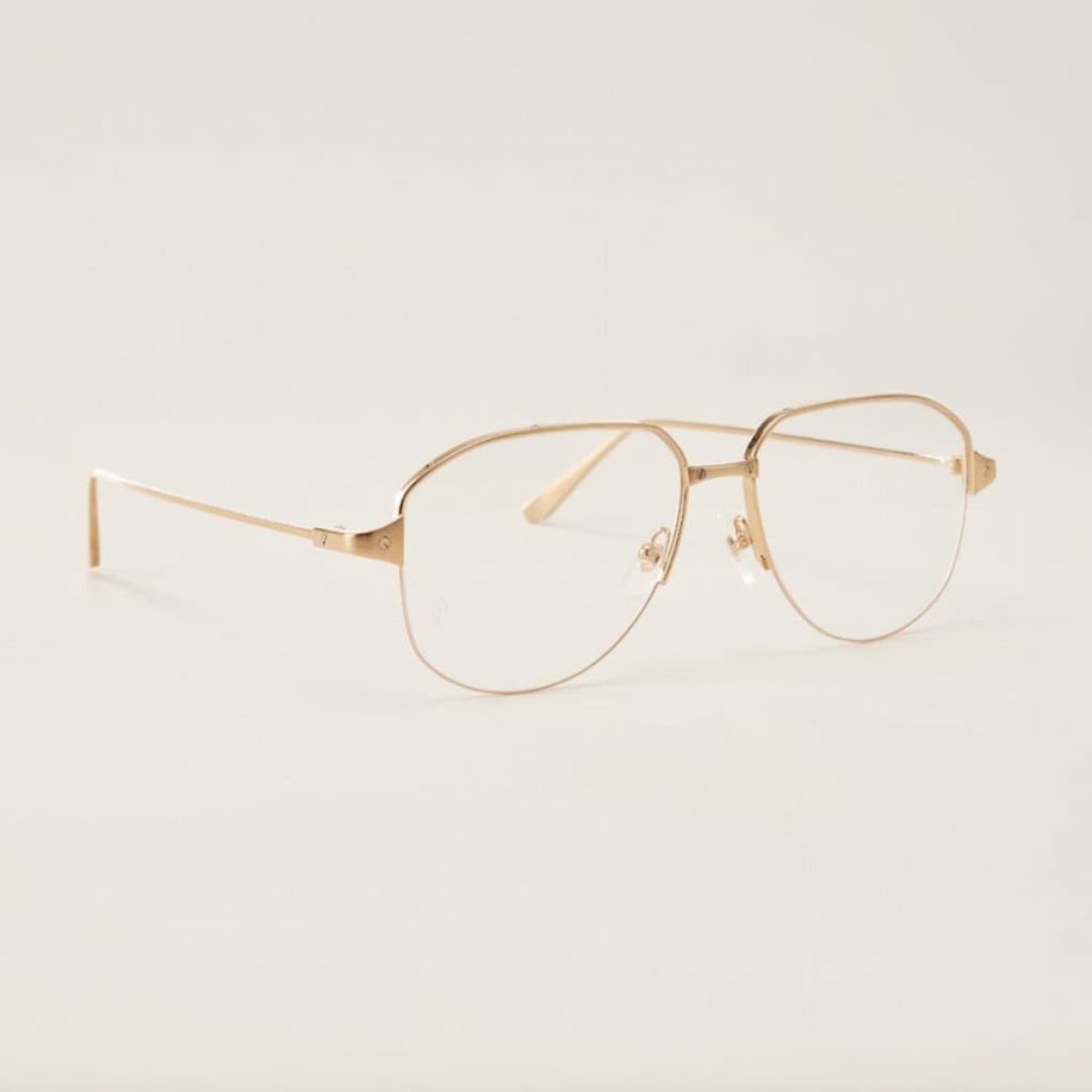ถ้าอยากซื้ออย่างมั่นใจต้องรู้ว่าแว่นตา Cartier ของแท้ดูยังไง